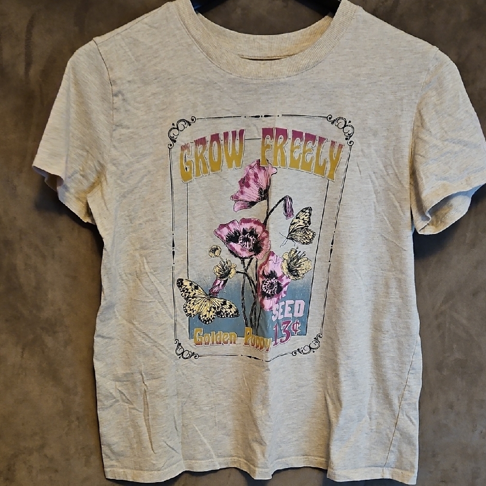 EUC Maurices Womens T-shirt